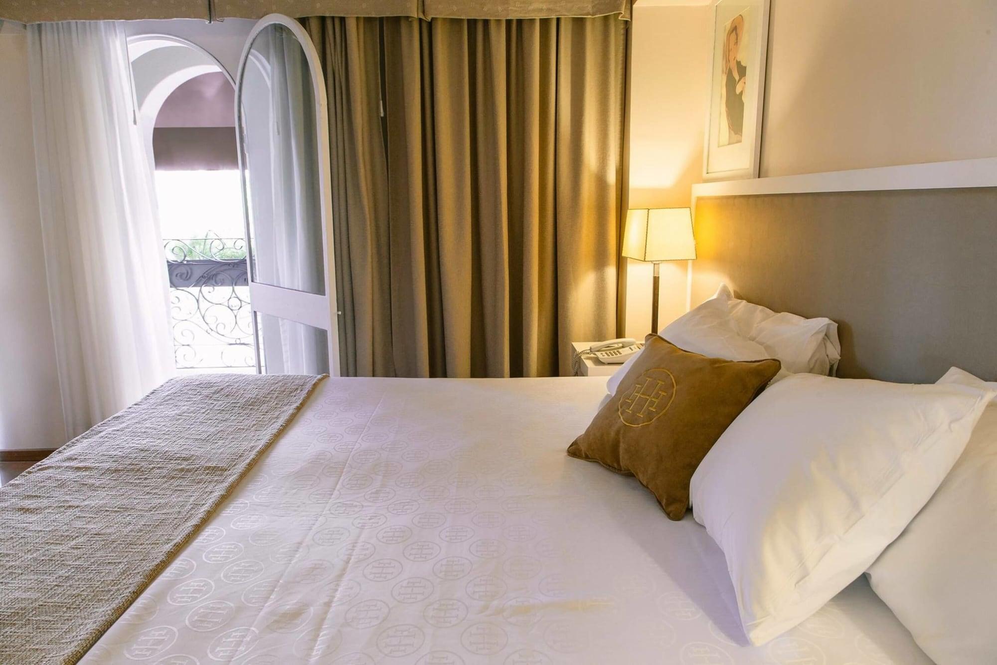 Huentala Hotel เมนโดซา ภายนอก รูปภาพ